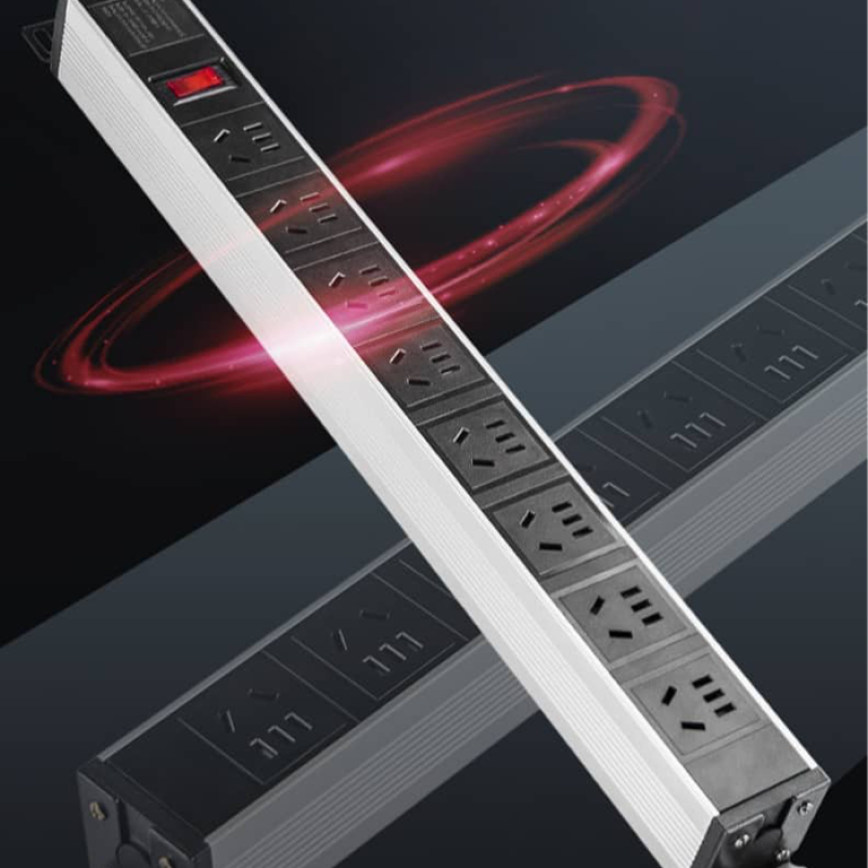 Bandeau électrique - Multi-prise Rackable 8 trou avec interrupteur 19" pour boite (baie) informatique - Port Type I